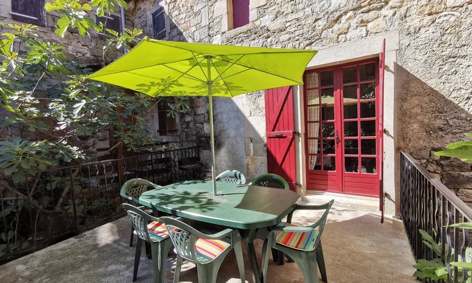 Chambonas Casa | House near river - South Ardèche - 6 to 8 people