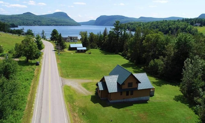 Orleans Casa | House Near Willoughby North Beach, Kingdom Trails, VAST Trails, Burke, Jay