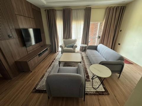 Kaduna Apartamento | House No 14 Benin Street NNPC Quarters Kaduna