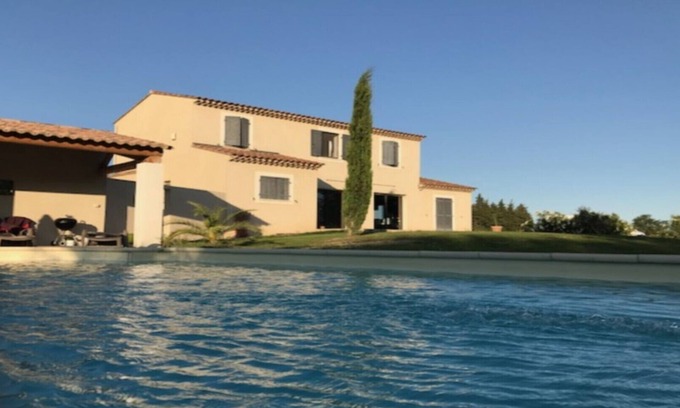 Rognonas Casa | Casa de 220 m² en el campo a las puertas de la ciudad de los Papas.
