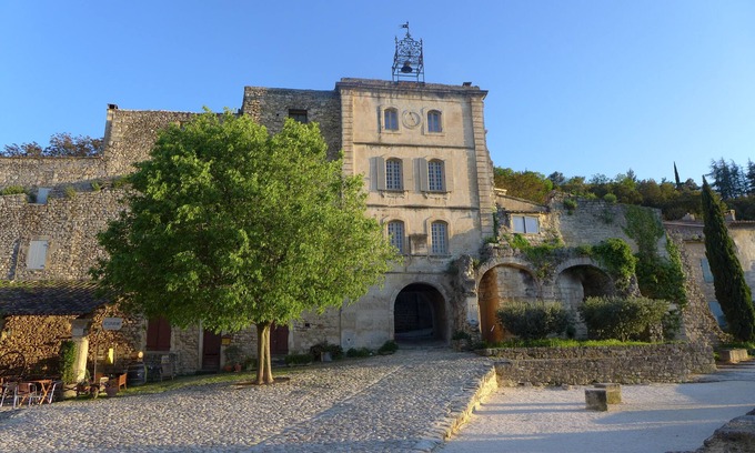 Oppede Casa | CASA DE CARÁCTER DEL SIGLO 18 SITUACIÓN ÚNICA LUZ ESPECIAL