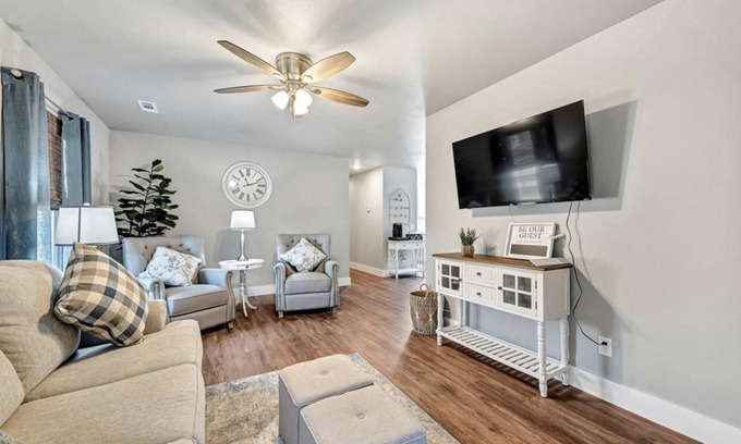 Bentonville Casa | House of Charm! Bike Trails & Walmart HQ