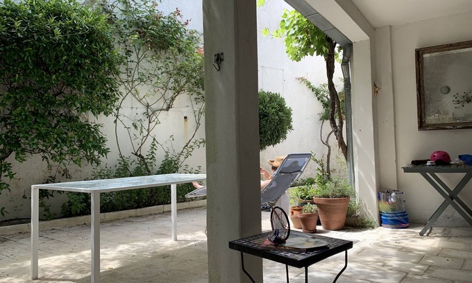 Ars-en-Re Casa | HOUSE OF. COURTYARD VILLAGE