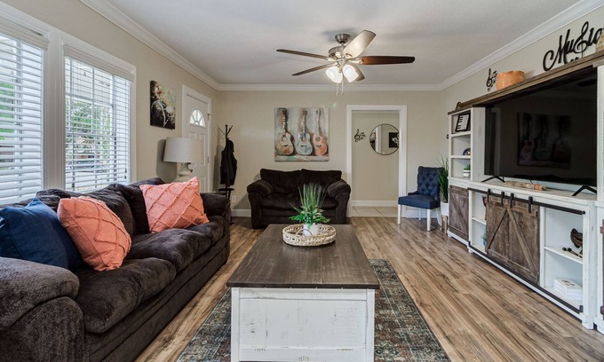 Lakeland Casa | House of Music ~ Walk to Harrison's School of Art, FSC & Lake Hollingsworth