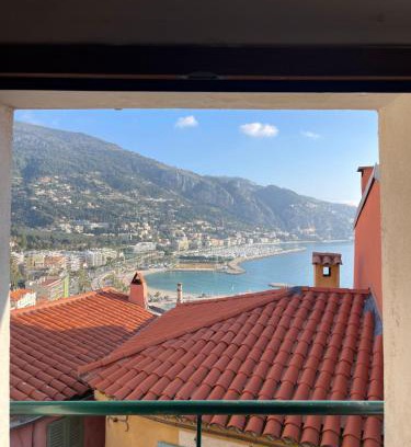 Old Town Apartamento | House Old town 50m beach&shop