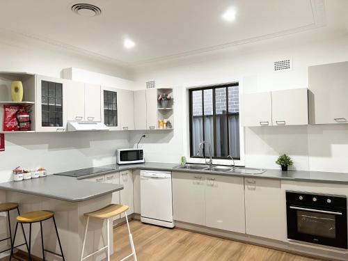 Fairfield Heights Casa | House on Hamilton-No Party/Event