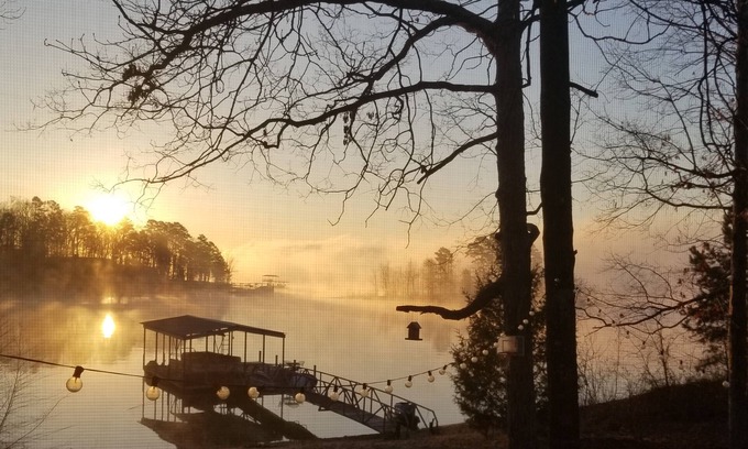 Hartwell Casa | House on Lake Hartwell with amazing sunrises
