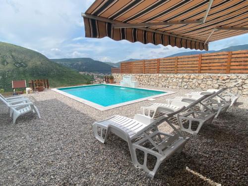 Mostar Apartamento | House on the hill