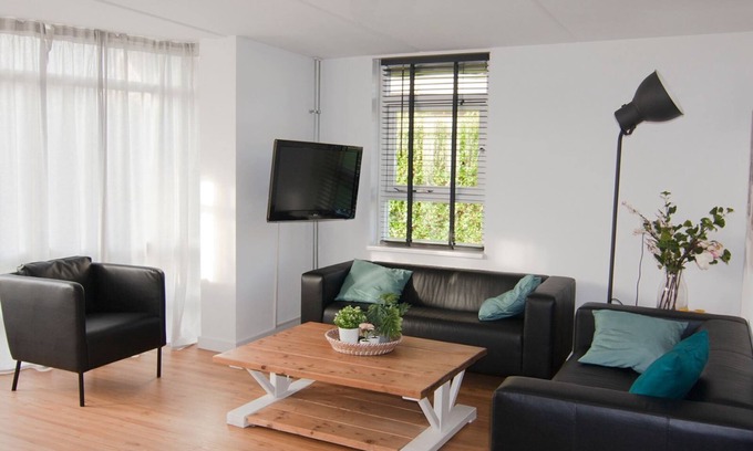 Medemblik Casa | House on the waterfront and 5min walk from the IJsselmeer