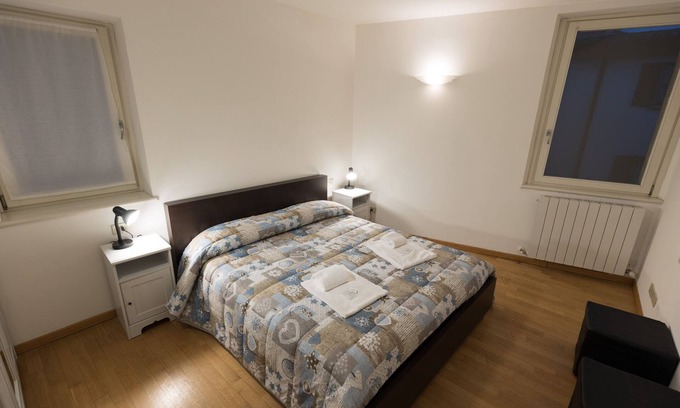 Lovere Old Town Apartamento | House Piazza Del Porto