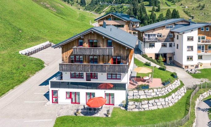 Schroecken Apartamento | Casa Rothorn, Apartamento Höfer para 8 personas con terraza propia.