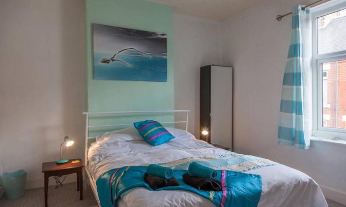 Guisborough Casa | House - Sleeps 4 - Pets Ok - Parking - Garden