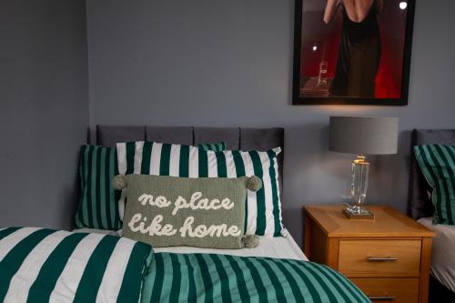 Sheffield Casa | House -Sleeps 8 parking suitable for contractors