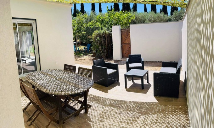 Ceyreste Casa | Casa de piedra provenzal en el corazón de un olivar, 2000m2 de terreno tranquilo