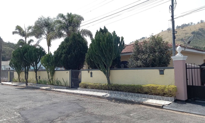 Aguas de Lindoia Casa | HOUSE NEXT TO THE MAIN SQUARE