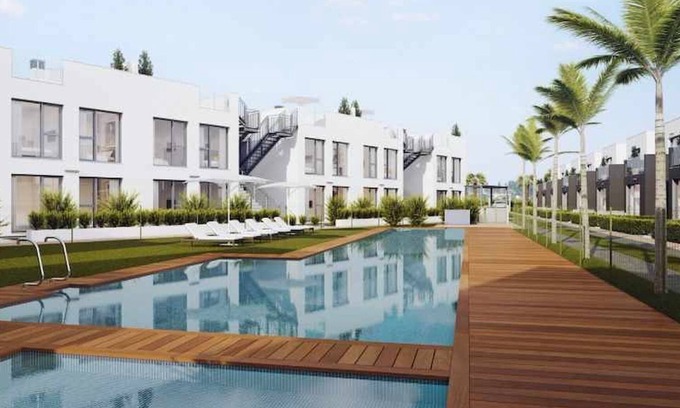 Torrevieja Chalet De Esquí | Casa Tindra Punta Prima