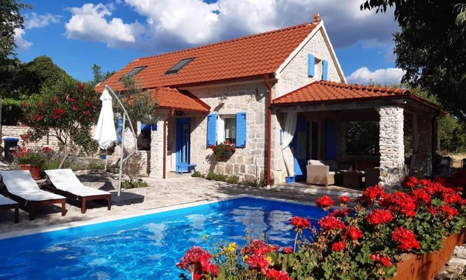 Oklaj Casa | House Toma (116341-K1) - Oklaj