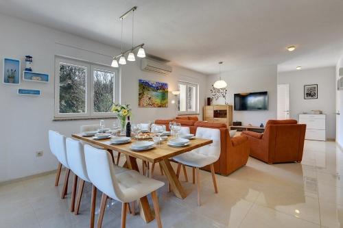 Vinkuran Casa | House Veronika