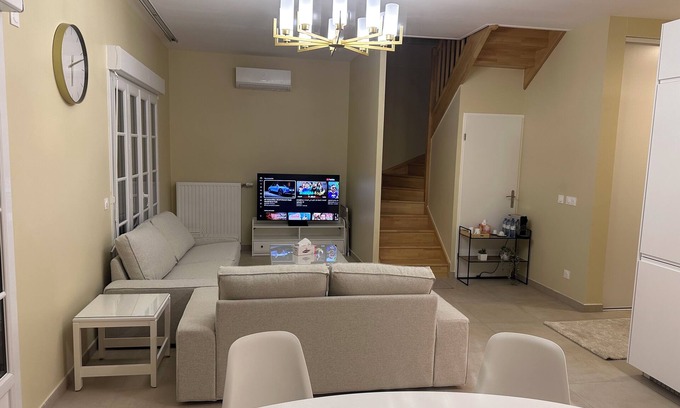 Serris Villa | House-Villa close to Vallée Village and Disneyland Paris