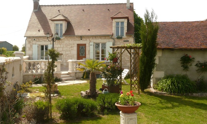 Cussay Casa | Casa / villa / chalet - CussayCasa con jardín