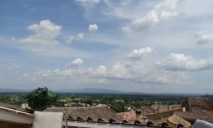 Chateauneuf-de-Gadagne Casa | House with panoramic terrace