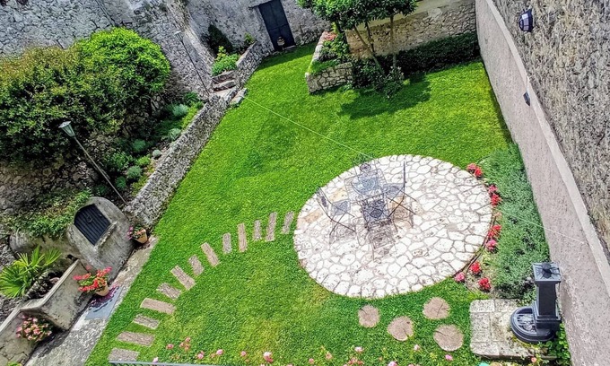 Vicalvi Villa | Casa con 2 jardines dentro del pueblo medieval cerca del parque Abruzzo