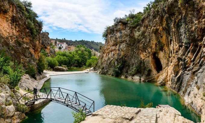 Bolbaite Casa | Casa con entorno único al lado del río.