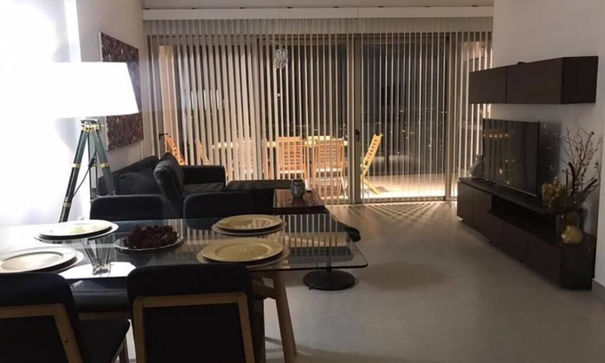 Yerba Buena Apartamento | Vivienda con hermosas vistas, al pie del cerro