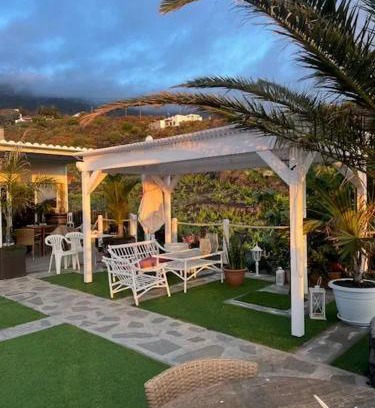 Los Llanos de Aridane Casa | House with 2 Bedrooms in Los Llanos de Aridane