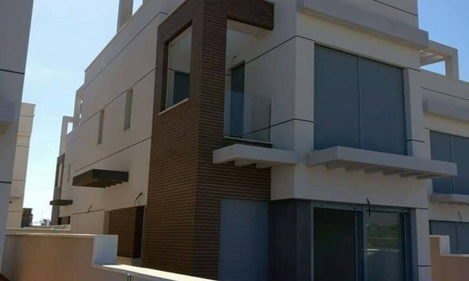 Puerto de Mazarrón Casa | Casa con terraza y piscina, cerca de la playa y el puerto.
