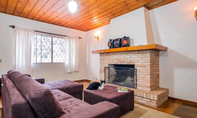 Jardim Nova Suica Casa | Casa con chimenea en Montana