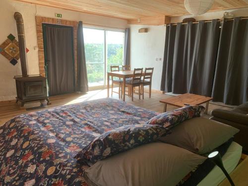 Lajes das Flores Casa | House with Forest View