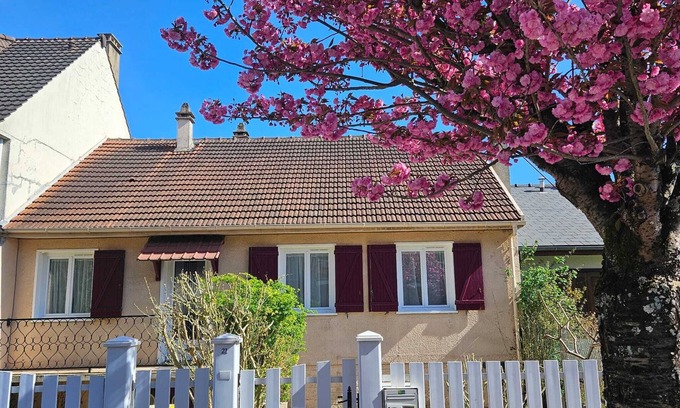 Pontault-Combault Casa | House with garden near Paris and Disney