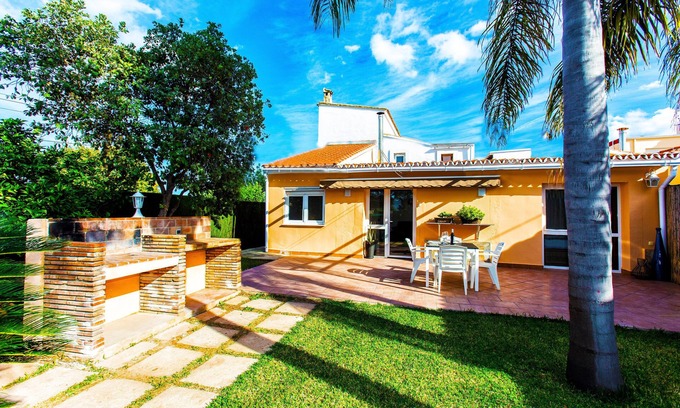 Denia Chalet De Esquí | Casita con jardín ¡a 5 minutos de la playa! (apta para mascotas)
