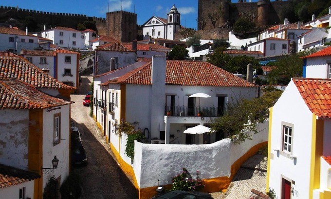 Obidos Casa | Óbidos Casa con jardín dentro de la muralla del castillo