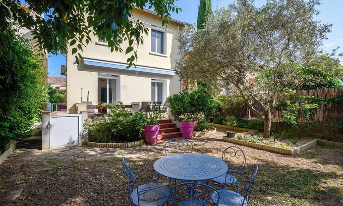 Mazargues Casa | House with garden - residential neighborhood