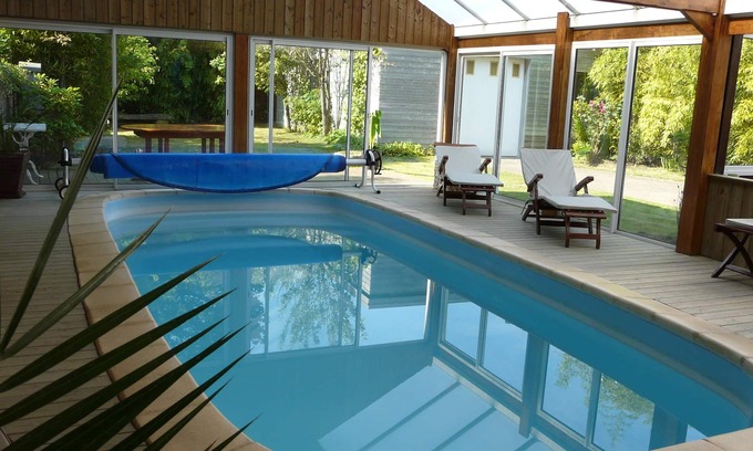 Rosporden Casa | Casa con piscina cubierta y sauna, en Bretaña, 10 personas.