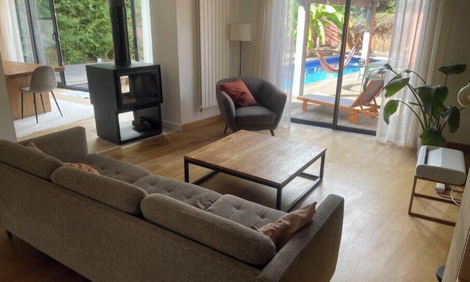Toulouse South-East Casa | House with large private pool + independent studio