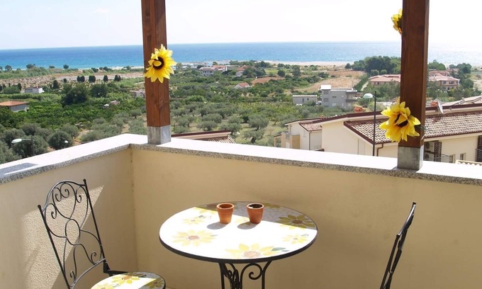 Badolato Casa | Casa con vista panorámica al mar y montañas