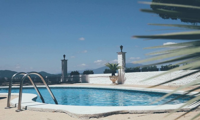 Urbanizacion Tordera Parc Casa | House With Panoramic View and Large Swimming Pool