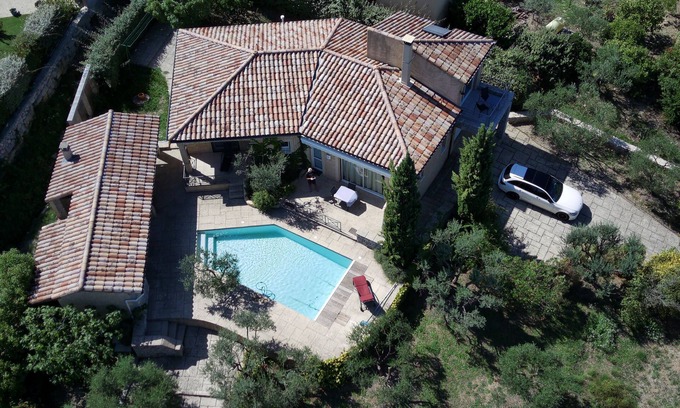 Les Vans Casa | Casa con vistas panorámicas y piscina climatizada cerca de Les Vans.