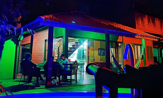 Rio Vermelho Sul Casa | House with pool and games room on the beach in Mozambique Florianópolis