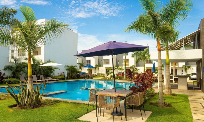 Valle de Banderas Casa | Casa con alberca cerca de playas Riviera Nayarit