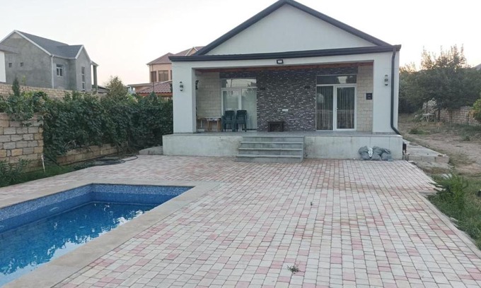 Nardaran Casa | House with pool near Sea Breeze