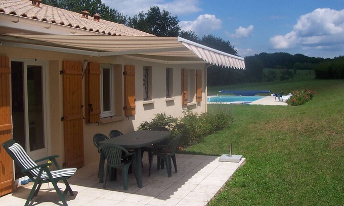 Saint-Chamassy Casa | Casa con piscina privada en el pueblo negro Dordoña Perigord