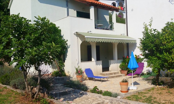 Brist Casa | Casa con jardín privado con barbacoa y vistas al mar, Cerca de la playa