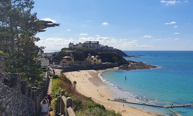 Granville Casa | House 100m² sea view 2 steps from the beach of Hérel and the city center