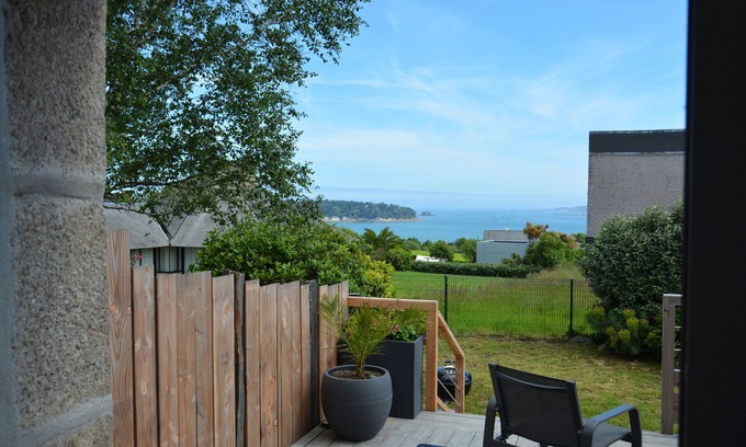 Carantec Casa | House with sea view and enclosed garden.