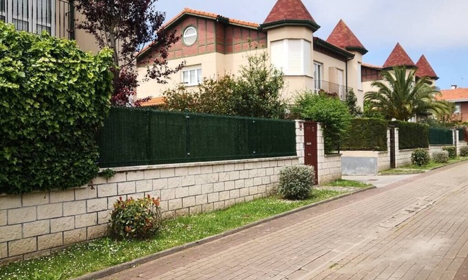 Getxo Casa | Casa con energía solar y 2 chillouts a 10 min de 2 playas
