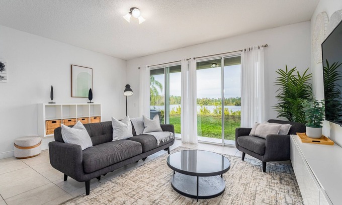 Bridgewater Crossing Casa | House with stunning lake views